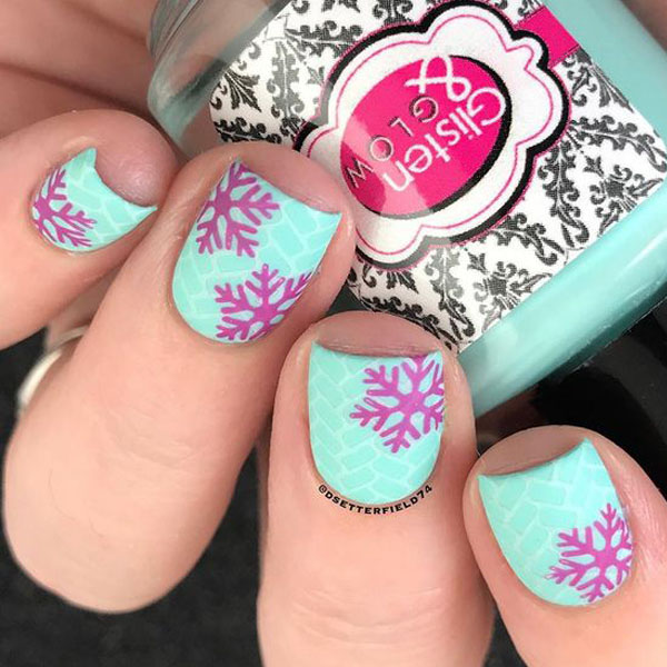 Pretty Nude Snowflakes simple nail designs