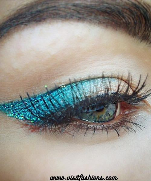 Glittered Winged Eyeliner Cute Makeup Look