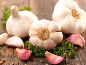 Garlic at the beginning of the day has many health benefits