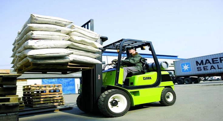 A image of forklift trucks in pakistan