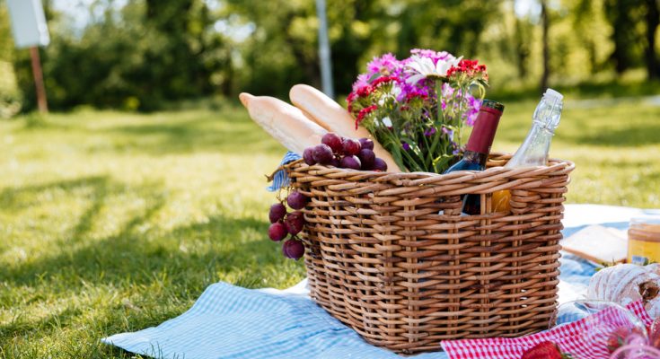 Pack your Picnic Basket
