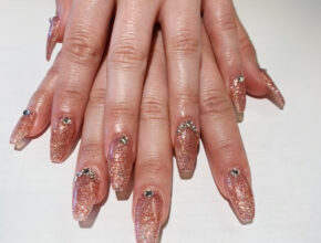 bella nails